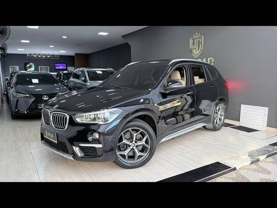 BMW X1 2.0 16V TURBO ACTIVEFLEX SDRIVE20I 4P AUTOMÁTICO BMW X1 2.0 16V TURBO ACTIVEFLEX SDRIVE20I 4P AUTOMÁTICO